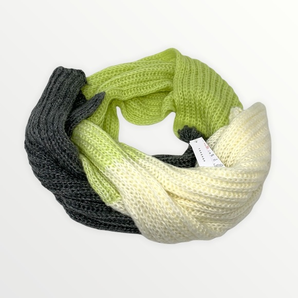Topshop Chunky Knit Colorblock Scarf - Picture 2 of 5